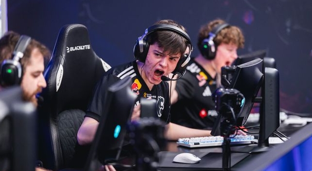 M0NESY после победы над Virtus.pro: «Хорошее начало! Двигаемся дальше 🙂‍↕️»